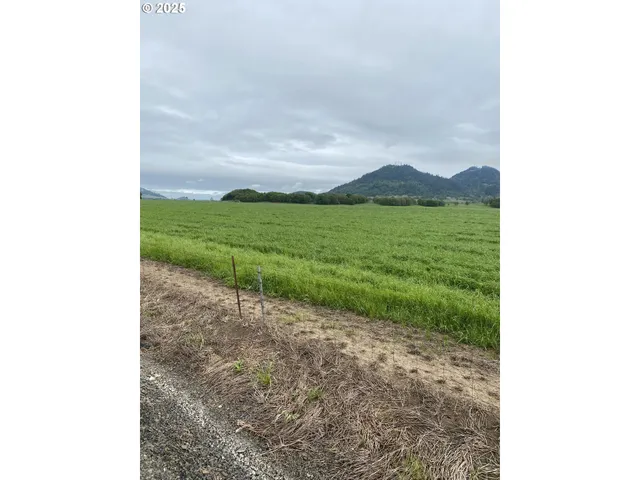 $1,200,000 | 27889 7 Mile Lane, Brownsville, OR 97327