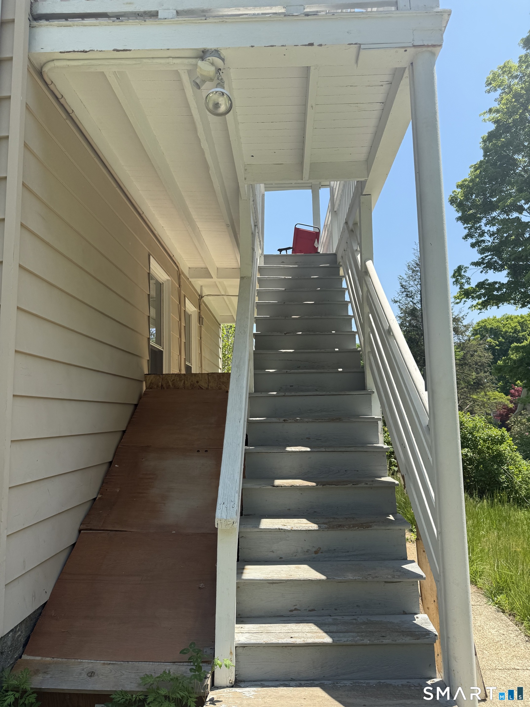 43 Woodruff Street Waterbury, CT 06708 - Photo 9 of 17