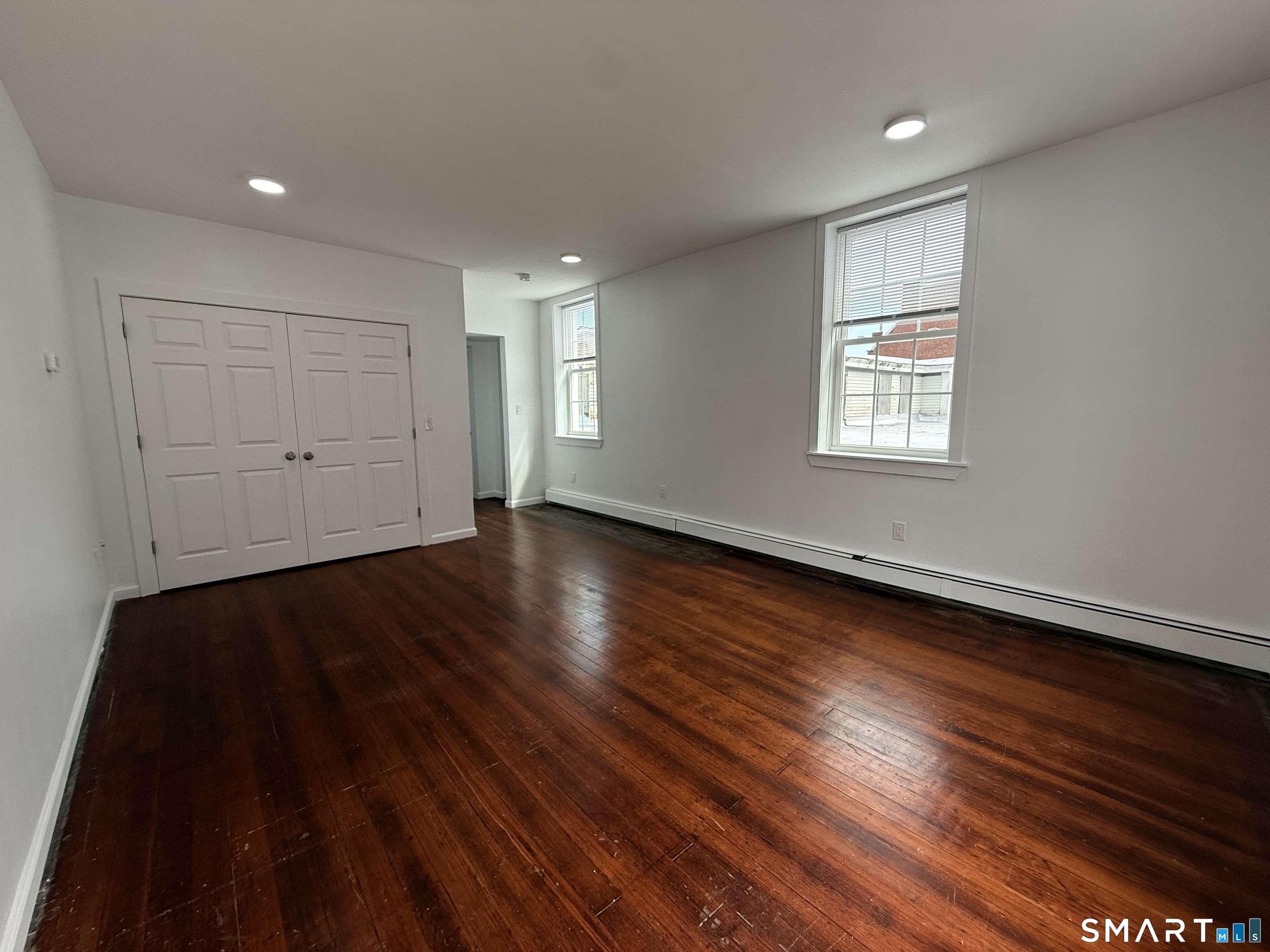 18 Bank Street New London, CT 06320 - Photo 14 of 16