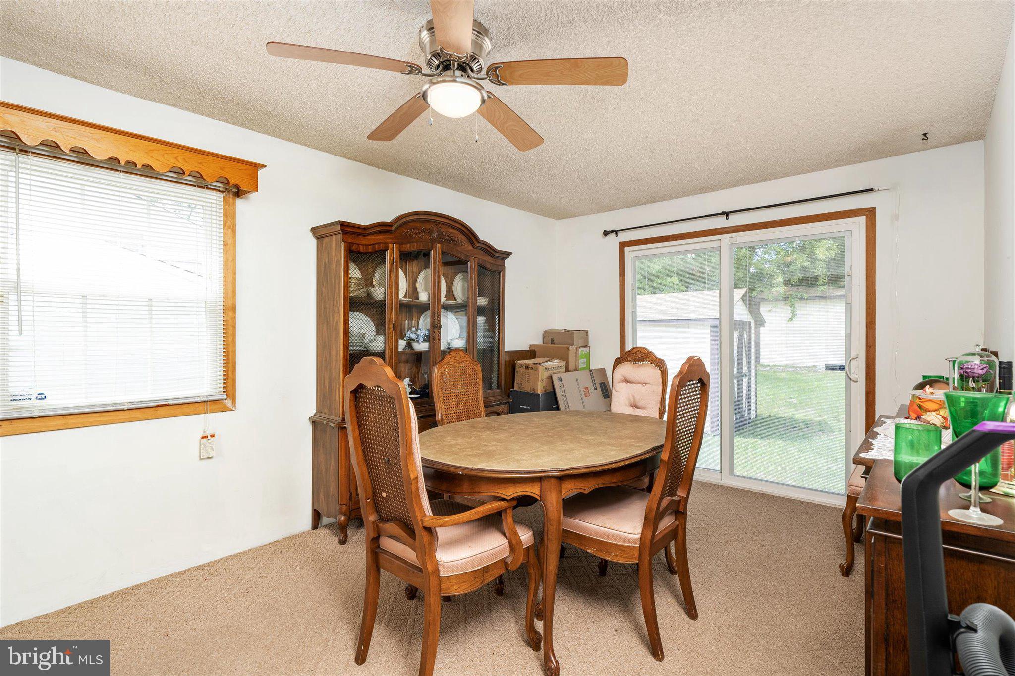 11 Langdon Road Burlington, NJ 08016 - Photo 4 of 26 Gallery Image 4