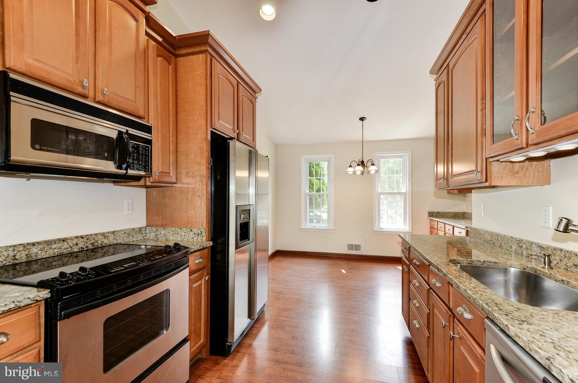 14209 Piccadilly Road Silver Spring, MD 20906 - Photo 5 of 29 Kitchen