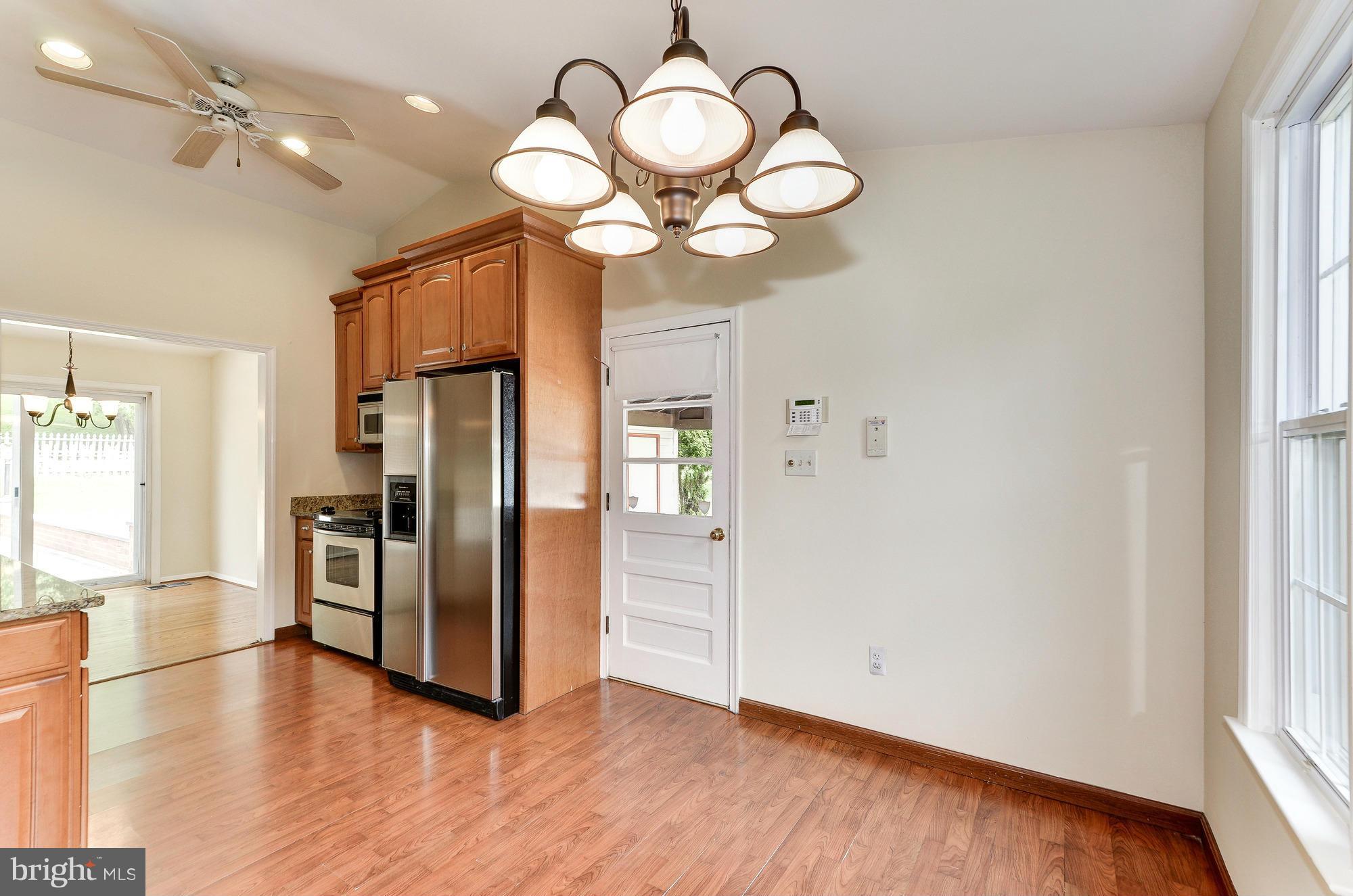 14209 Piccadilly Road Silver Spring, MD 20906 - Photo 7 of 29 Kitchen