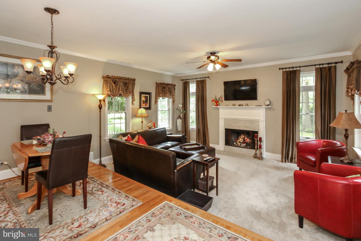 4004 Beverly Road Rockville, MD 20853 - Photo 10 of 30 Family Room