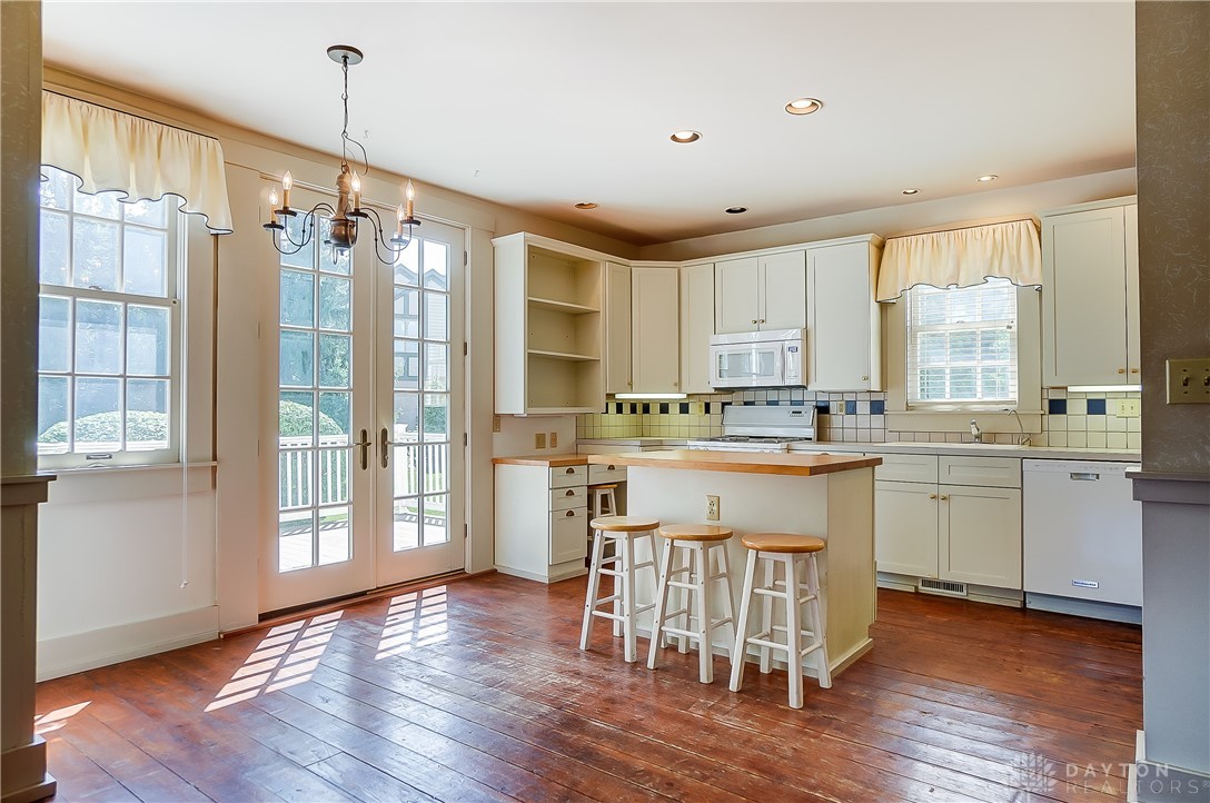 7497 Clyo Road Centerville, OH 45459 - Photo 11 of 55