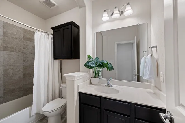 $425,000 | 2207 Tonkawa Trail, Katy, TX 77493