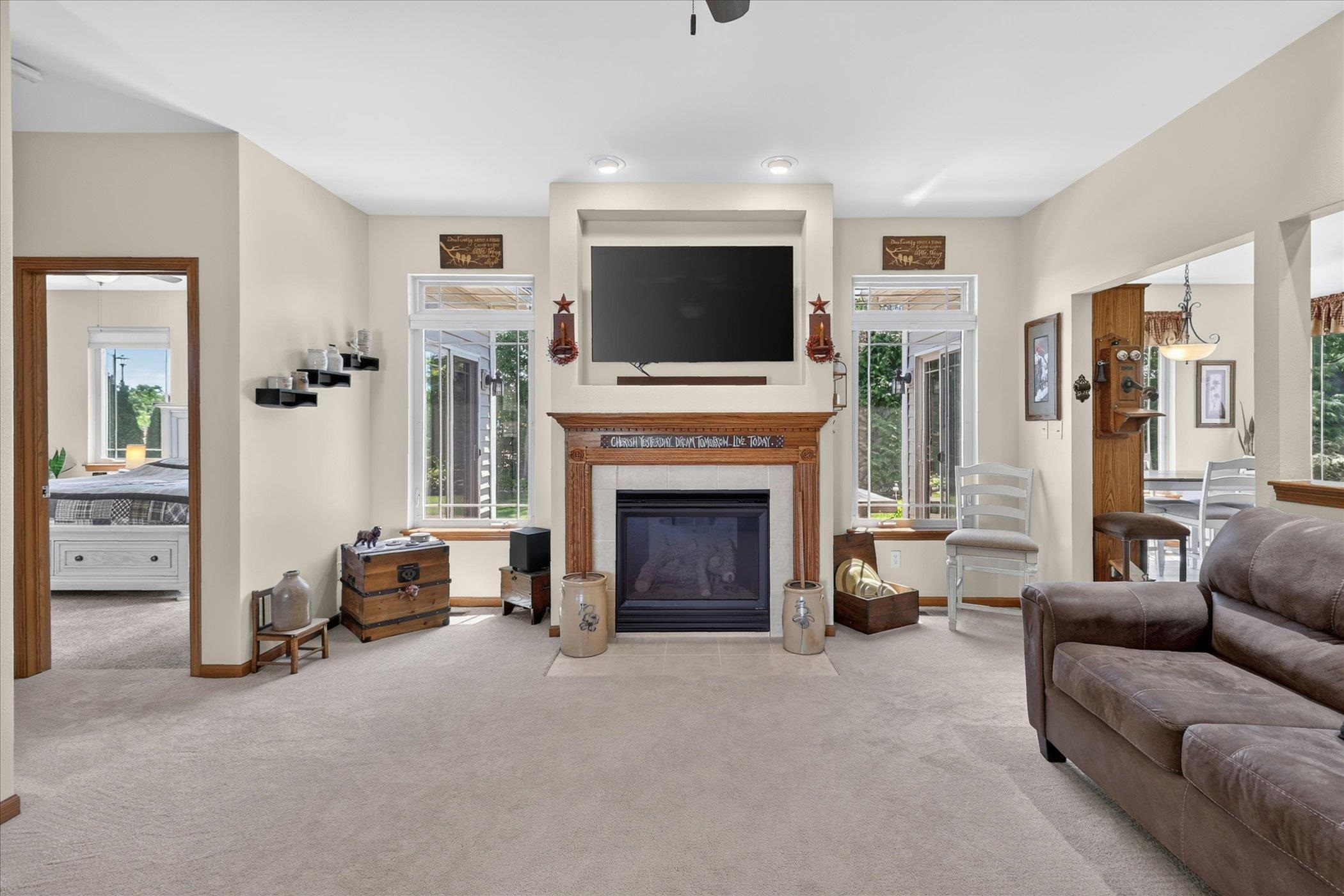 1502 Tamarack Street, Unit 18 Delavan, WI 53115 - Photo 8 of 36