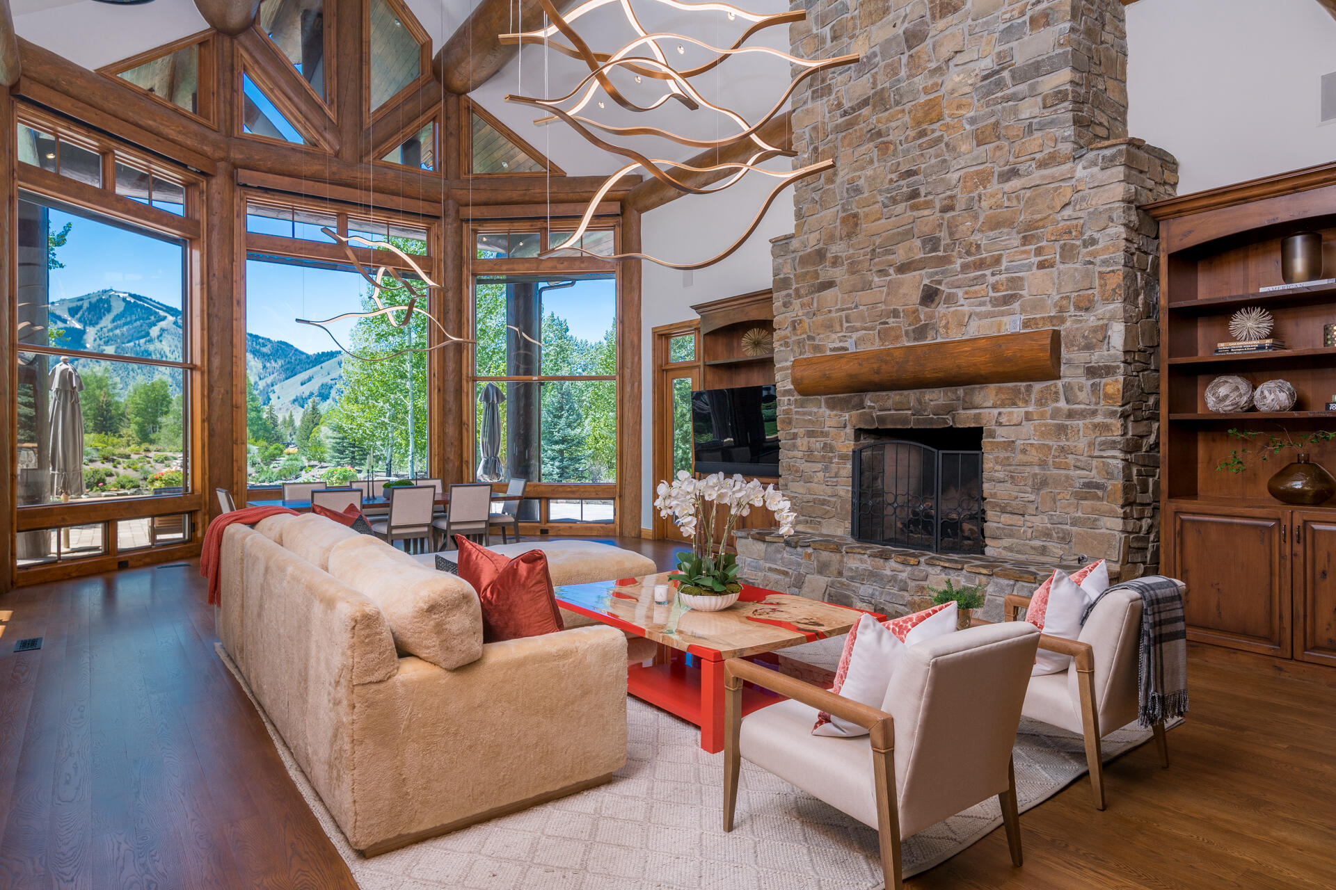 100 Fairway Road Sun Valley, ID 83353 - Photo 4 of 37 Great Room