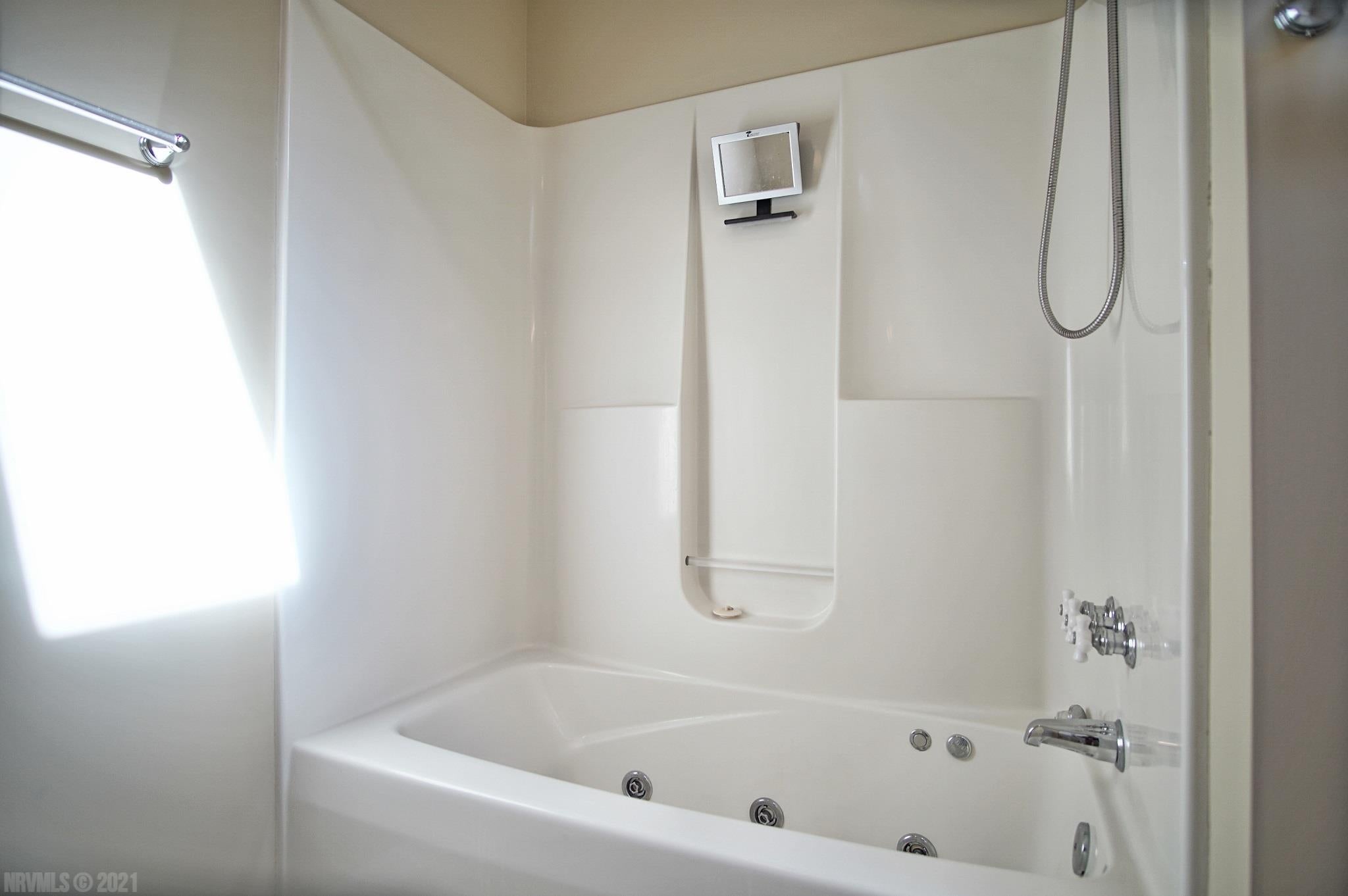 927 Redbud Road Blacksburg, VA 24060 - Photo 31 of 51 Gallery Image 31