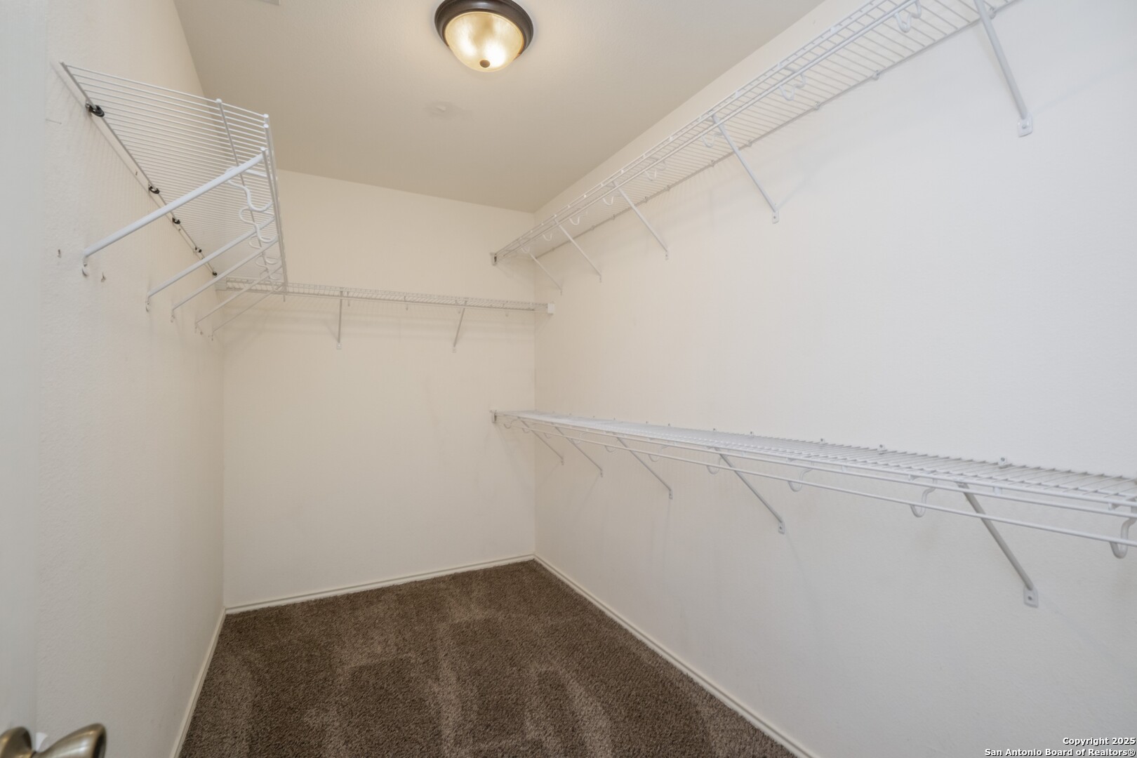 10407 Crystal View Universal City, TX 78148 - Photo 14 of 38