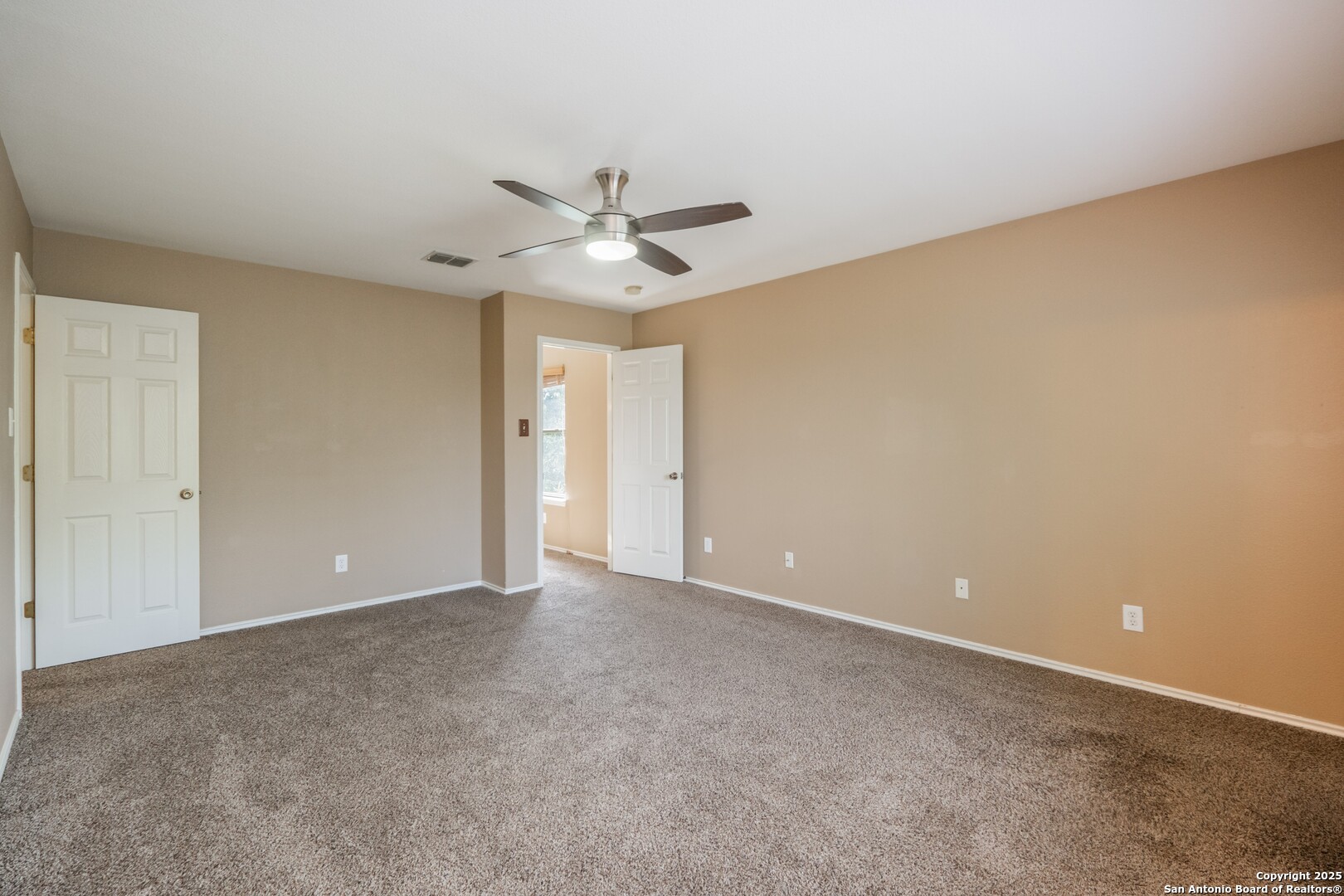 10407 Crystal View Universal City, TX 78148 - Photo 20 of 38