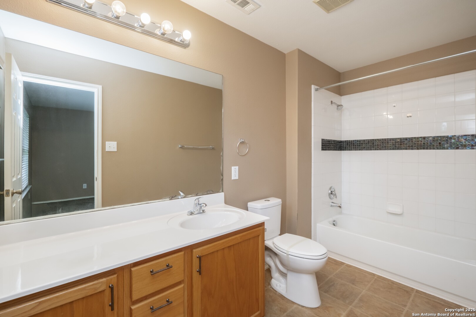 10407 Crystal View Universal City, TX 78148 - Photo 22 of 38