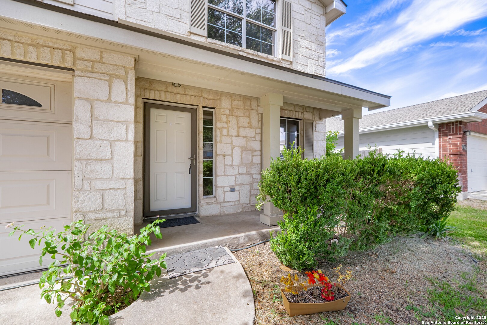 10407 Crystal View Universal City, TX 78148 - Photo 3 of 38