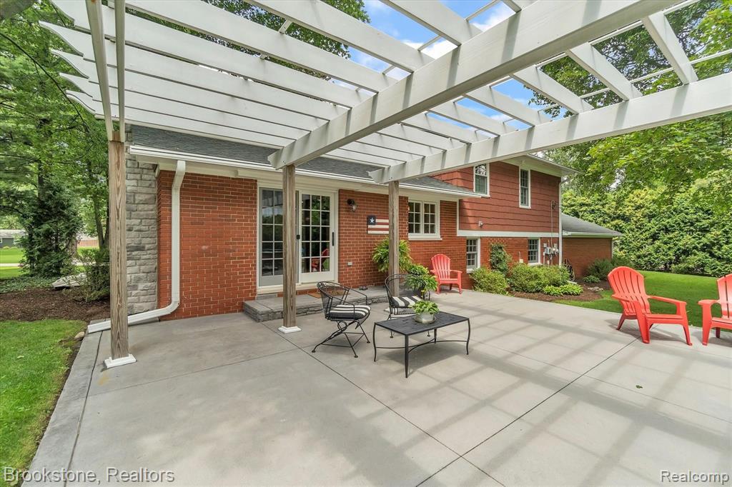 2515 Hickory Lawn Road Rochester Hills, MI 48307 - Photo 25 of 35