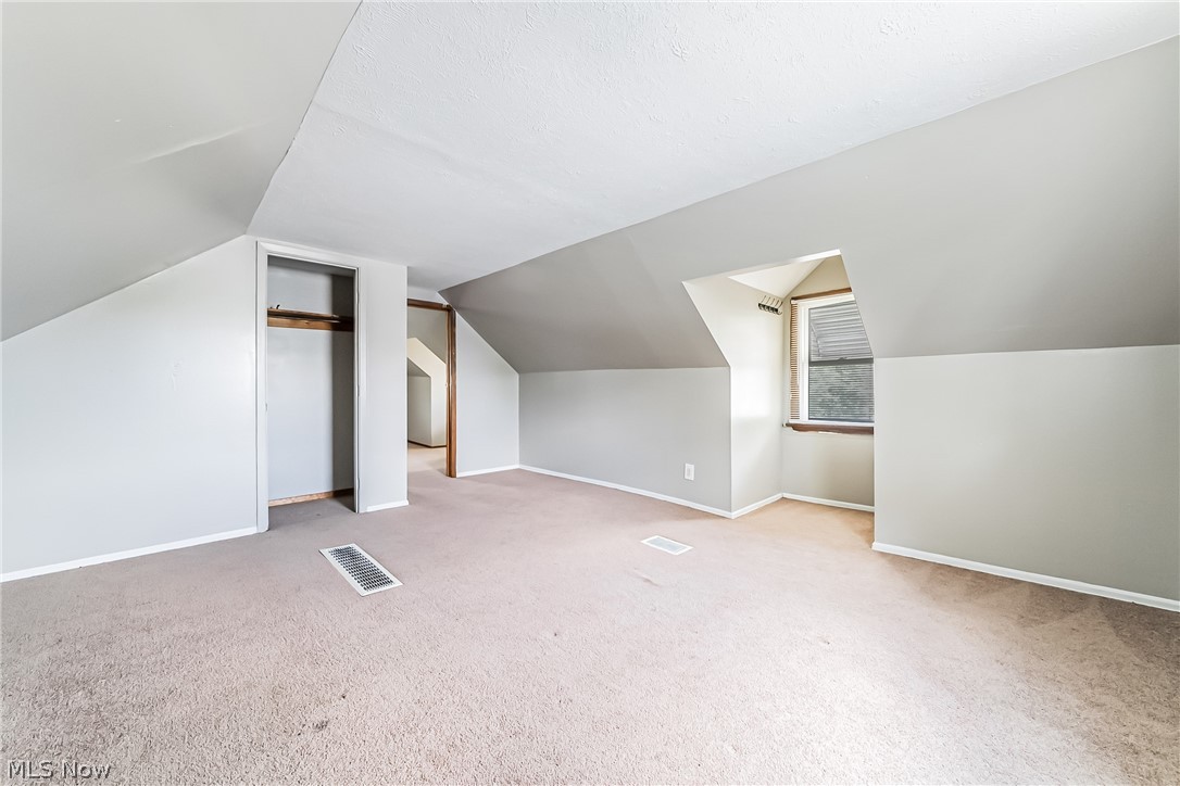 17008 Ridgeton Drive Cleveland, OH 44128 - Photo 21 of 34 Gallery Image 21