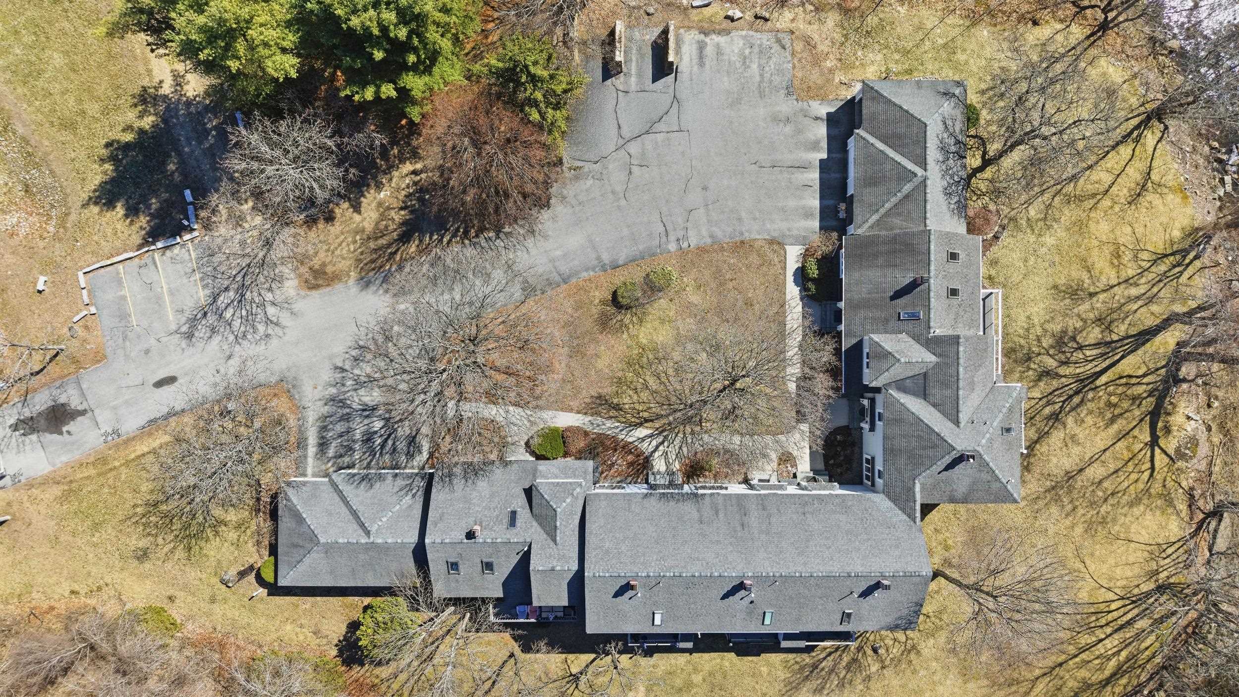 8 Mill Falls Road Pembroke, NH 03275 - Photo 14 of 53