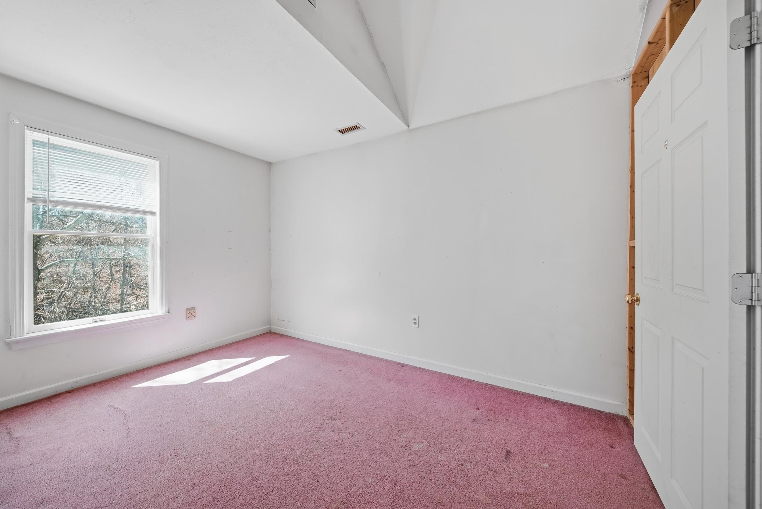 8 Mill Falls Road Pembroke, NH 03275 - Photo 38 of 53