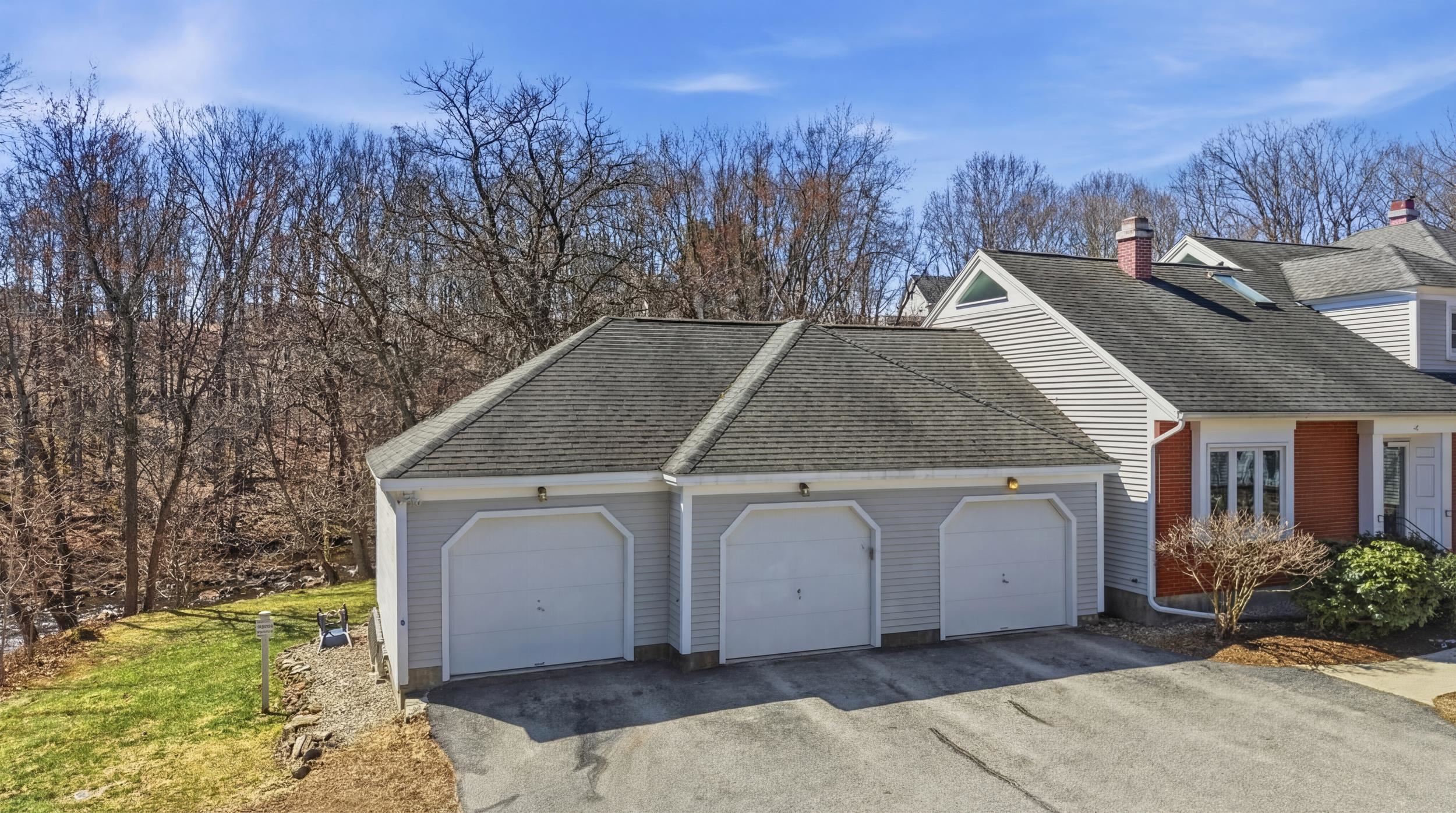 8 Mill Falls Road Pembroke, NH 03275 - Photo 5 of 53