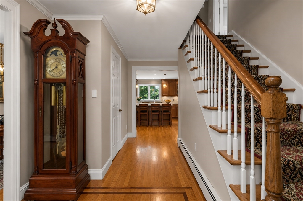 22 Tanglewood Road Wellesley, MA 02481 - Photo 3 of 28