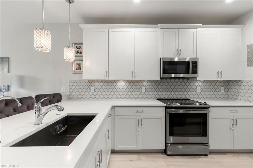 7619 Morgan Way Naples, FL 34119 - Photo 13 of 40