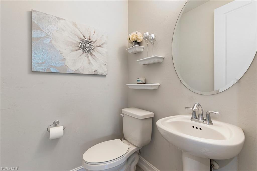 7619 Morgan Way Naples, FL 34119 - Photo 17 of 40 Powder Room