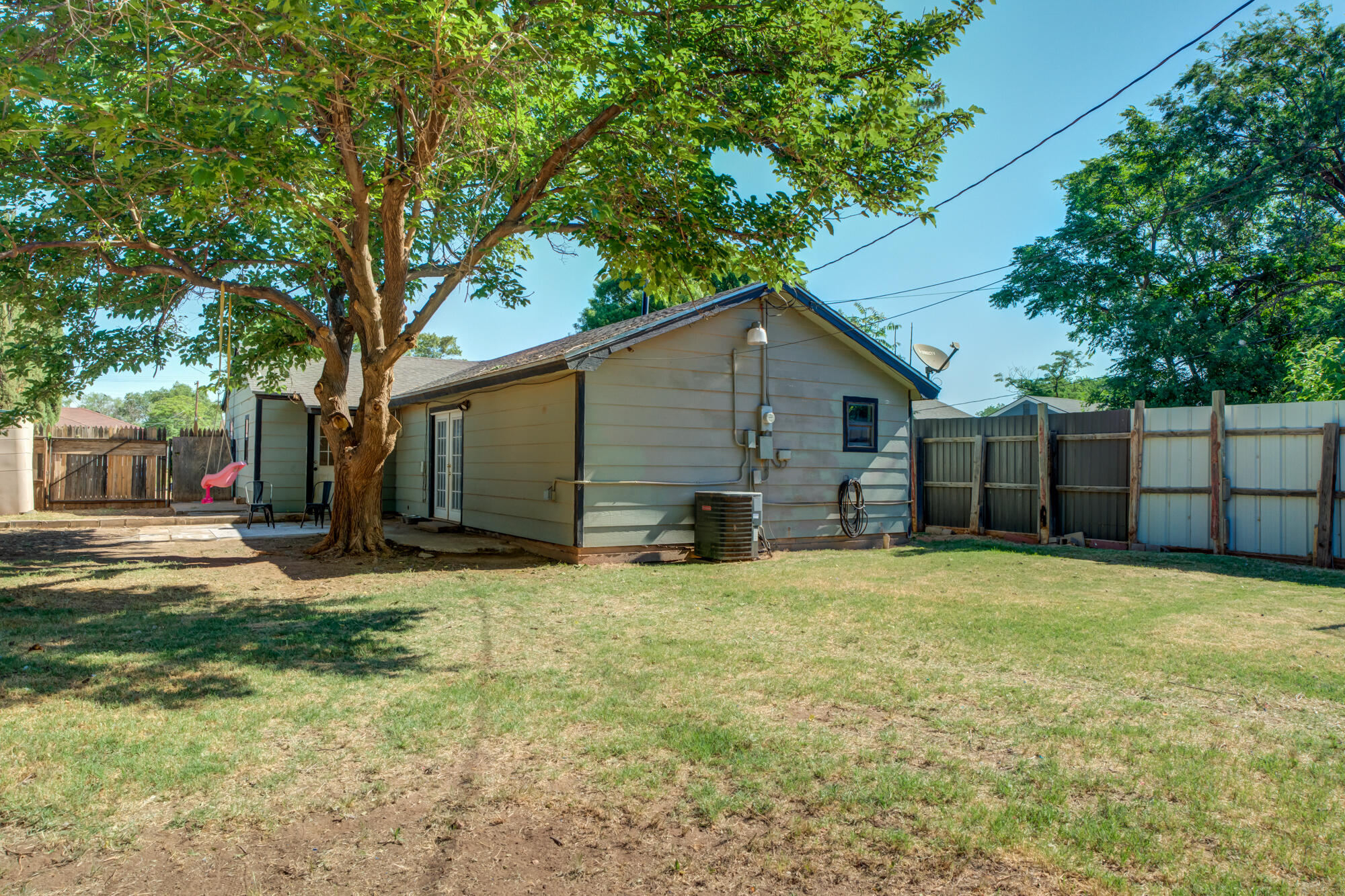 2019 40th Street Lubbock, TX 79412 - Photo 33 of 33 a house with yard in front of it