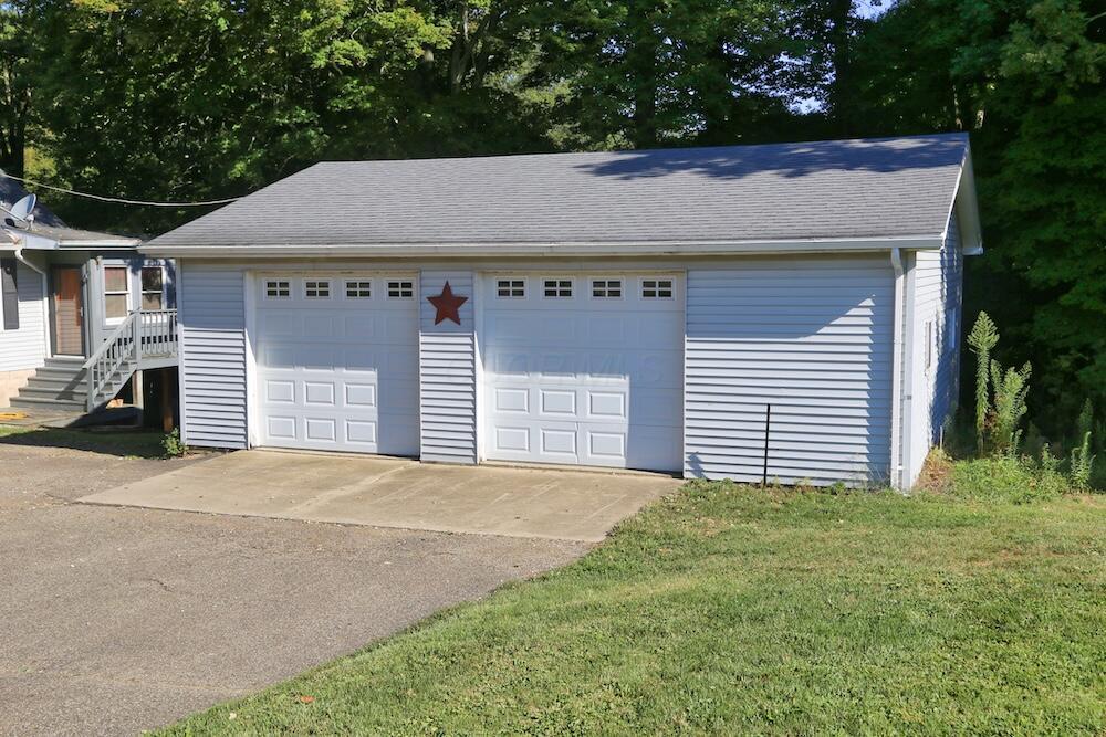 21359 Newcastle Road Gambier, OH 43022 - Photo 2 of 31 IMG_9502