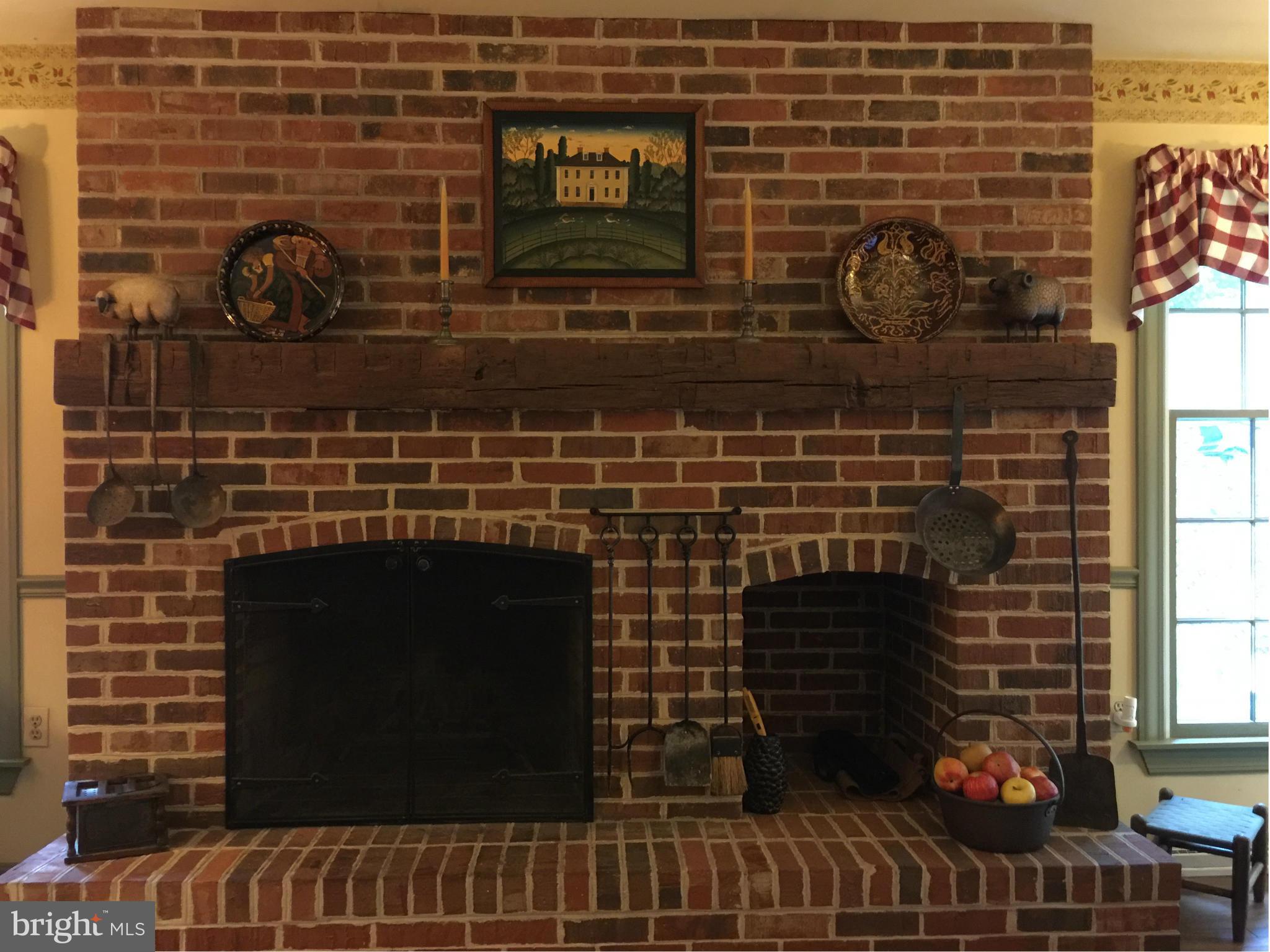1148 Ridge Road Pylesville, MD 21132 - Photo 8 of 29 Family Room