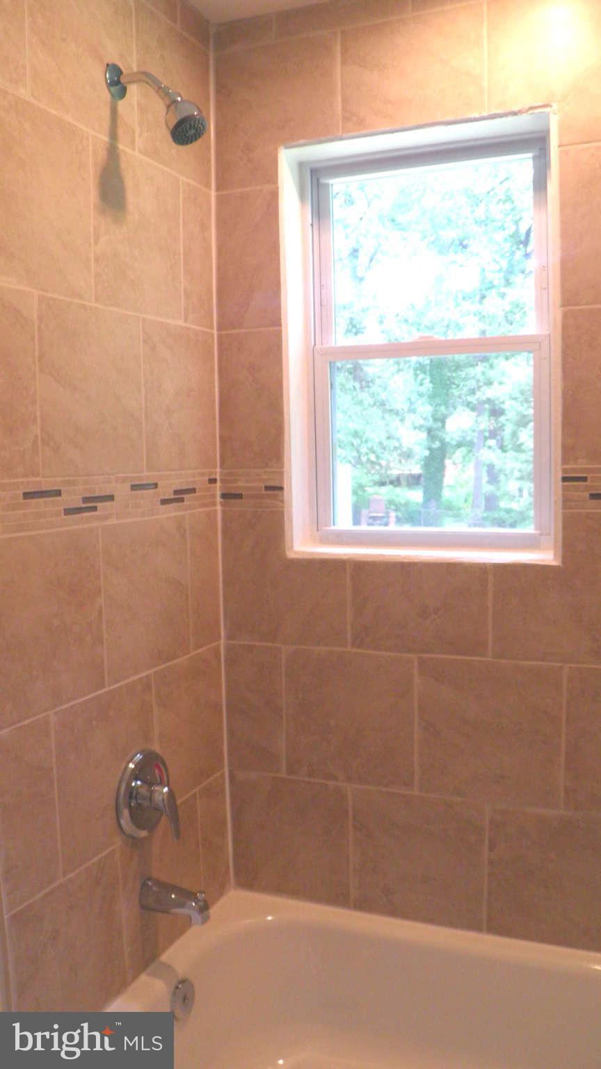 9114 Ardwick Ardmore Road Springdale, MD 20706 - Photo 12 of 30 Bath