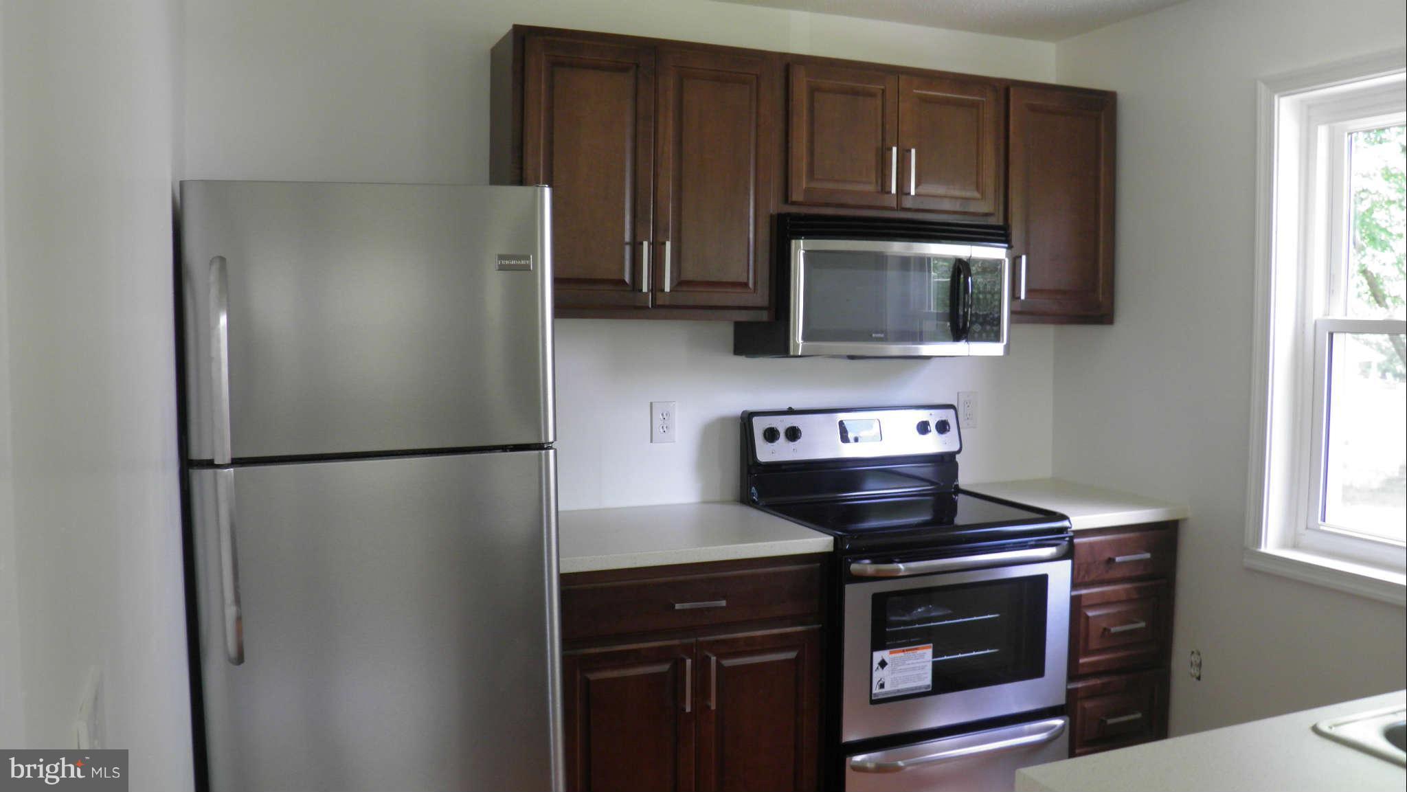9114 Ardwick Ardmore Road Springdale, MD 20706 - Photo 16 of 30 Kitchen