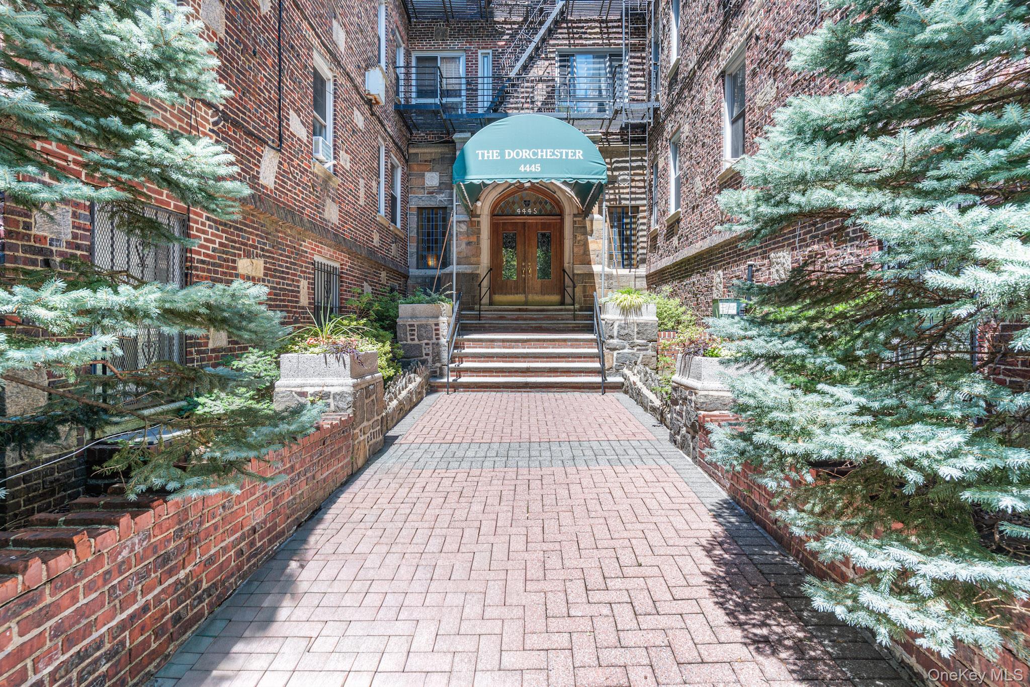 4445 Post Road, Unit 3H Bronx, NY 10471 - Photo 4 of 21