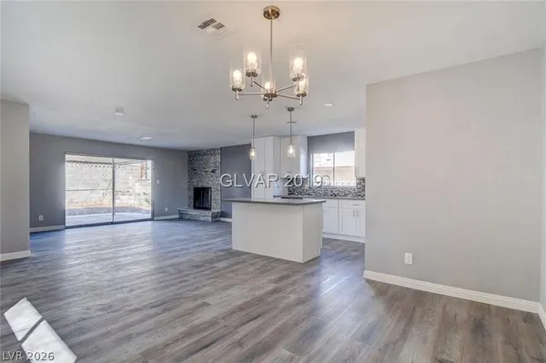 $2,300 | 4300 West Bonanza Road, Las Vegas, NV 89107