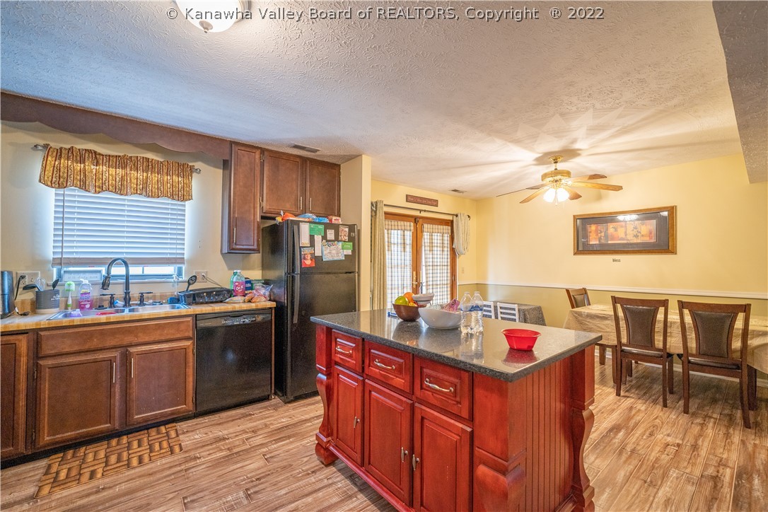 204 Jamestown Road Nitro, WV 25143 - Photo 9 of 17 Gallery Image 9