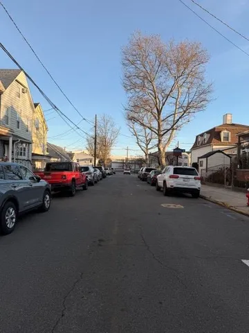$2,400 | 57 Silver Street, Unit 2, Bayonne, NJ 07002
