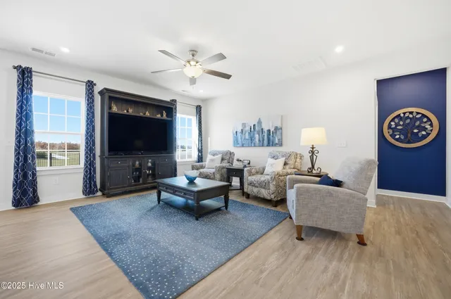 $495,000 | 318 Sunny Lake Road, Moyock, NC 27958