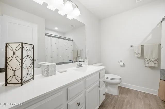 $495,000 | 318 Sunny Lake Road, Moyock, NC 27958