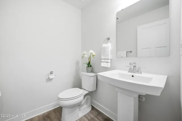 $495,000 | 318 Sunny Lake Road, Moyock, NC 27958