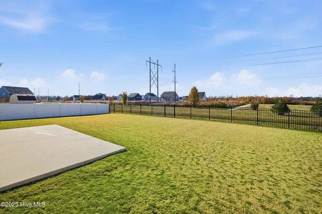 $495,000 | 318 Sunny Lake Road, Moyock, NC 27958