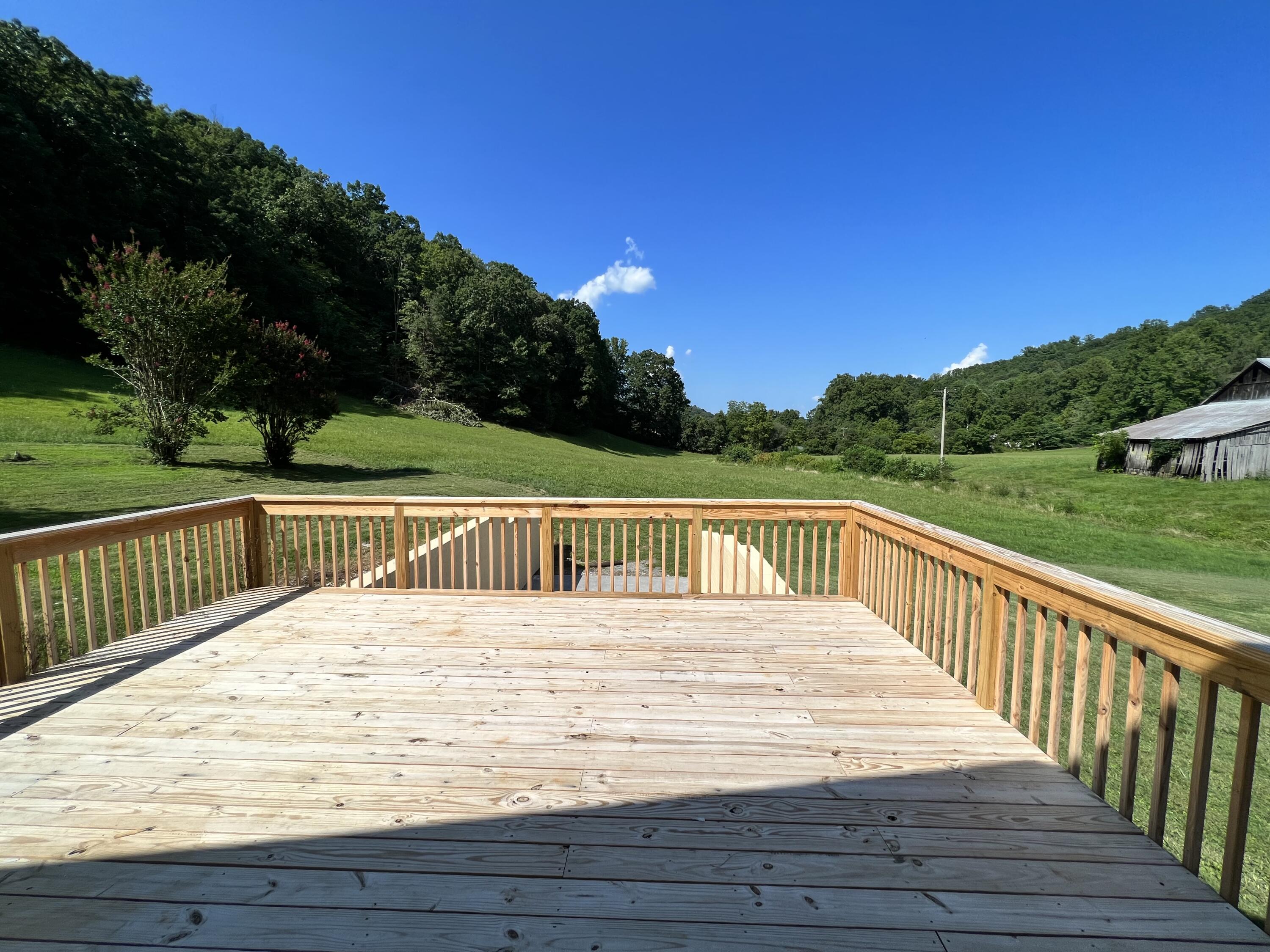 420 Long Hollow Road Elizabethton, TN 37643 - Photo 47 of 53 34ECBD6C-44CA-487E-9FBF-5117915920C3