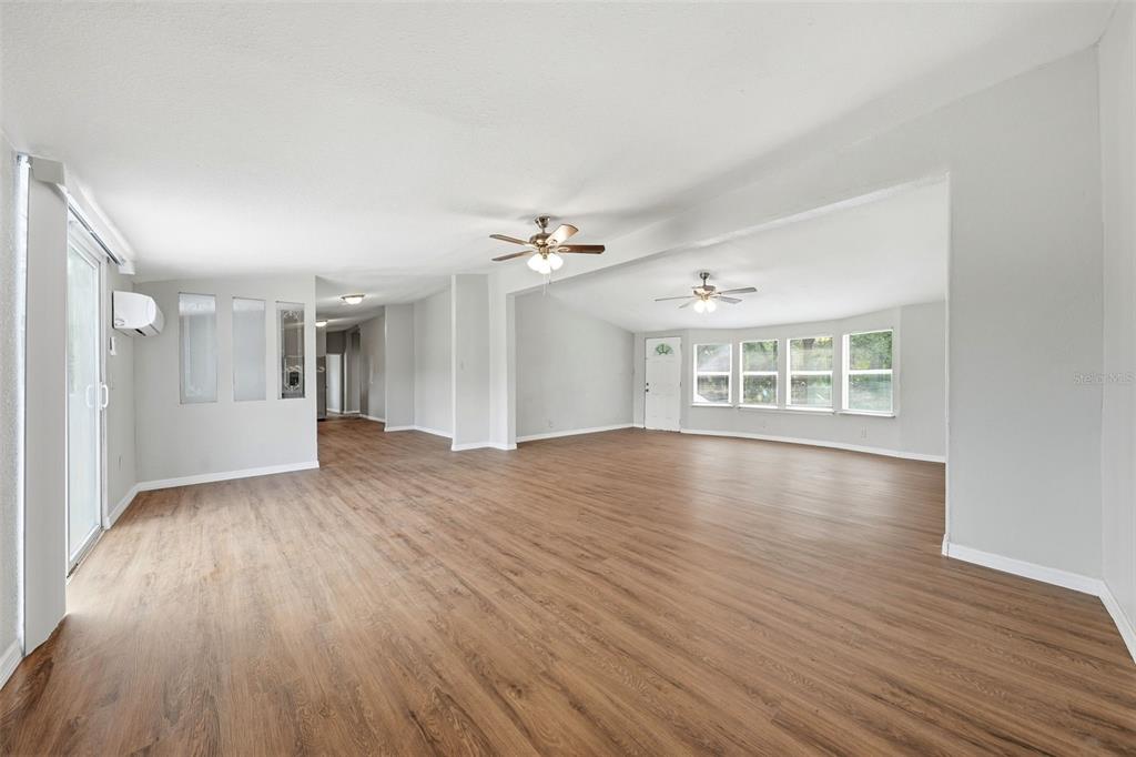 40404 Holly Branch Road Eustis, FL 32736 - Photo 10 of 38