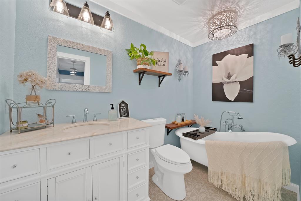1237 Private Road 2202 Decatur, TX 76234 - Photo 15 of 32 Gallery Image 15