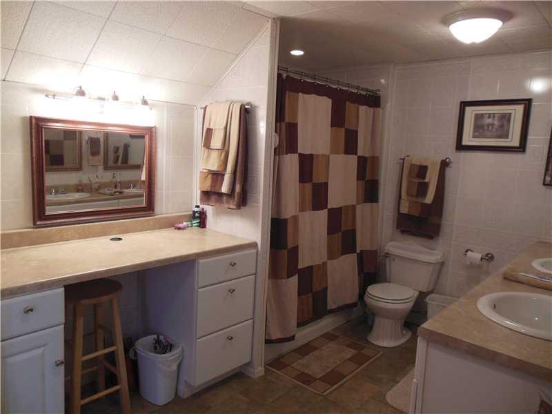563 Clark Street Indiana, PA 15701 - Photo 5 of 8 Full Bath.