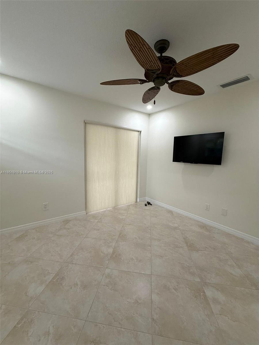 2929 Southeast Ocean Boulevard, Unit 14310 Stuart, FL 34996 - Photo 31 of 73 a view of an empty room