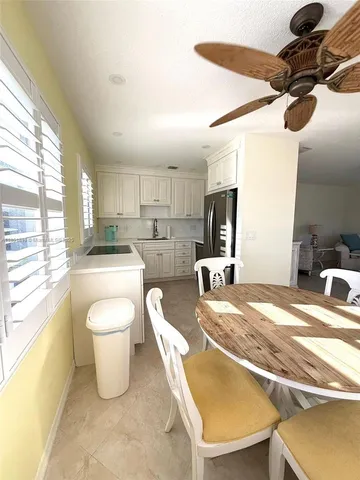 $199,800 | 2929 Southeast Ocean Boulevard, Unit 14310, Stuart, FL 34996