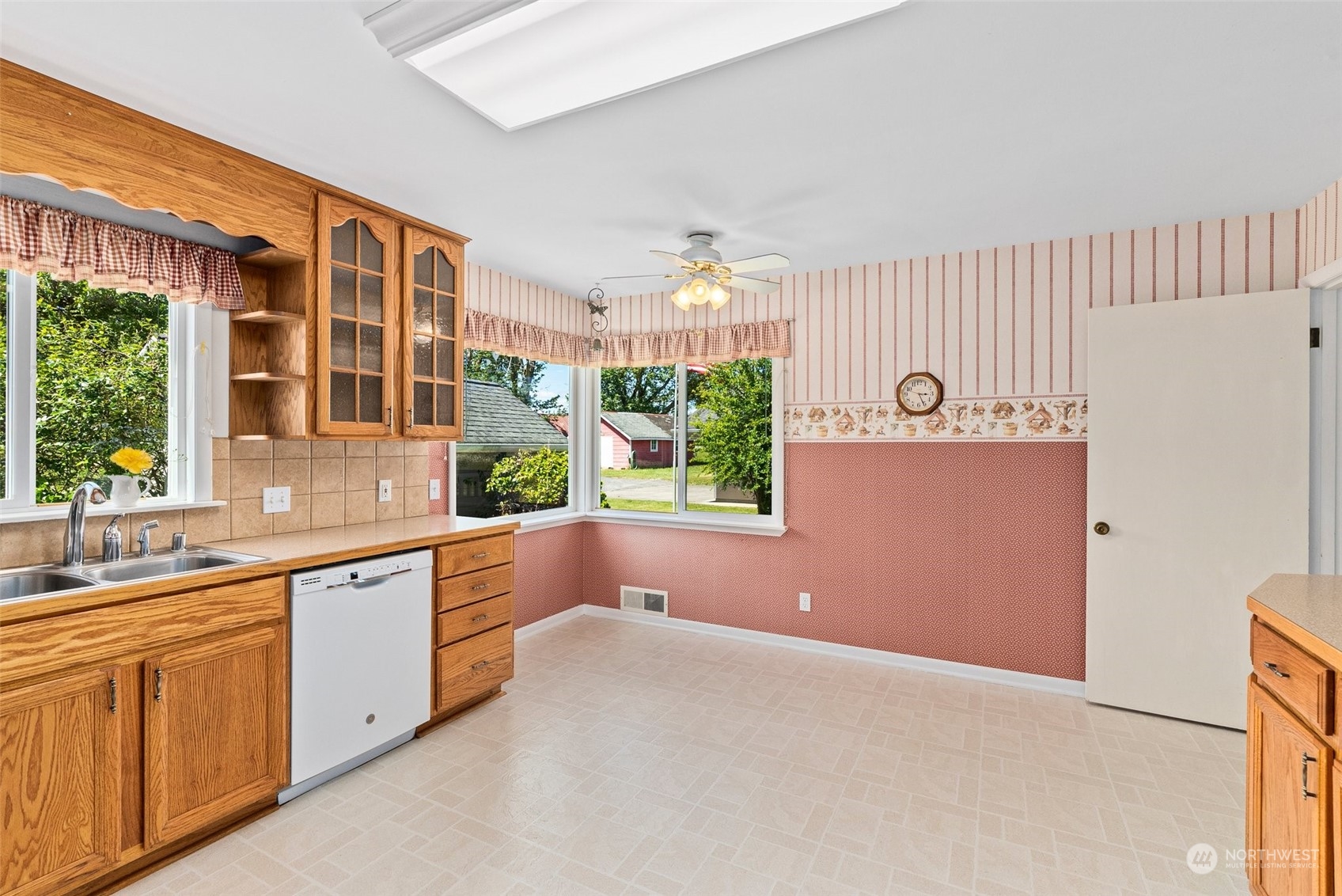 116 Kiser Road Ethel, WA 98542 - Photo 14 of 39 Gallery Image 14