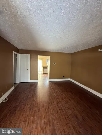 $2,400 | 71 Chelmsford Court, Baltimore, MD 21220