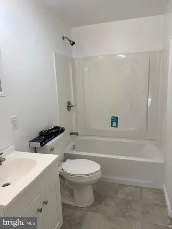 $2,400 | 71 Chelmsford Court, Baltimore, MD 21220