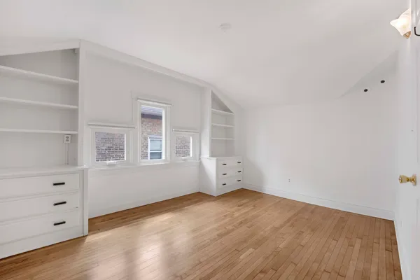 $4,250 | 636 South Euclid Avenue, Oak Park, IL 60304