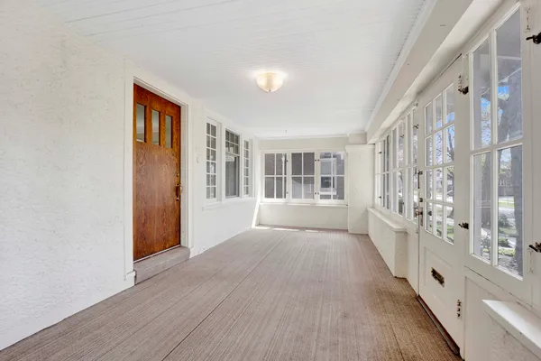 $4,250 | 636 South Euclid Avenue, Oak Park, IL 60304