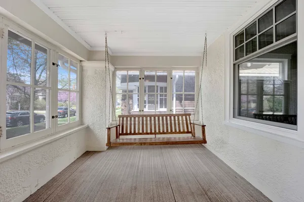 $4,250 | 636 South Euclid Avenue, Oak Park, IL 60304