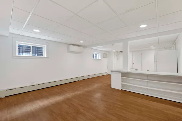 $4,250 | 636 South Euclid Avenue, Oak Park, IL 60304